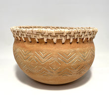 Load image into Gallery viewer, BENEDITA woven planter &gt;large&lt;
