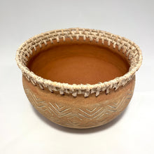 Load image into Gallery viewer, BENEDITA woven planter &gt;large&lt;
