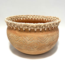 Load image into Gallery viewer, BENEDITA woven planter &gt;large&lt;
