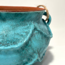 Load image into Gallery viewer, SENAIDA hanging planter
